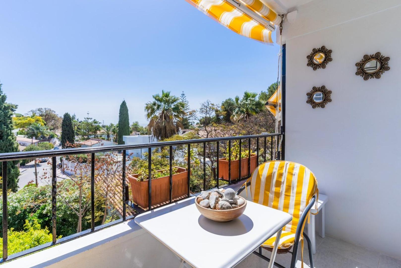Guestready - Chasing The Sun In Malaga Lejlighed Marbella Eksteriør billede